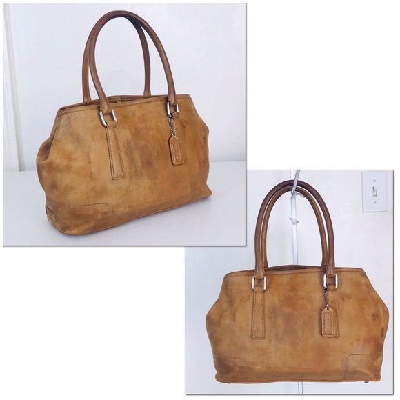 Coach Handbags - Coach Hamptons Distressed Tan Leather Satchel Bag